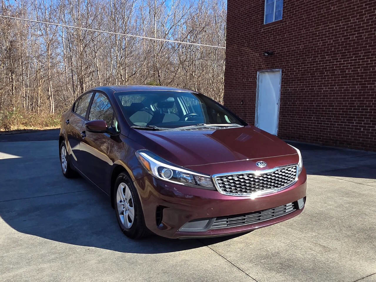 Used 2018 Kia Forte LX image 3