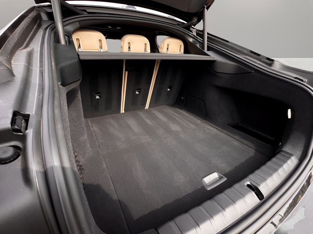 Used 2023 BMW i4 eDrive40 w/ M Sport Package image 31