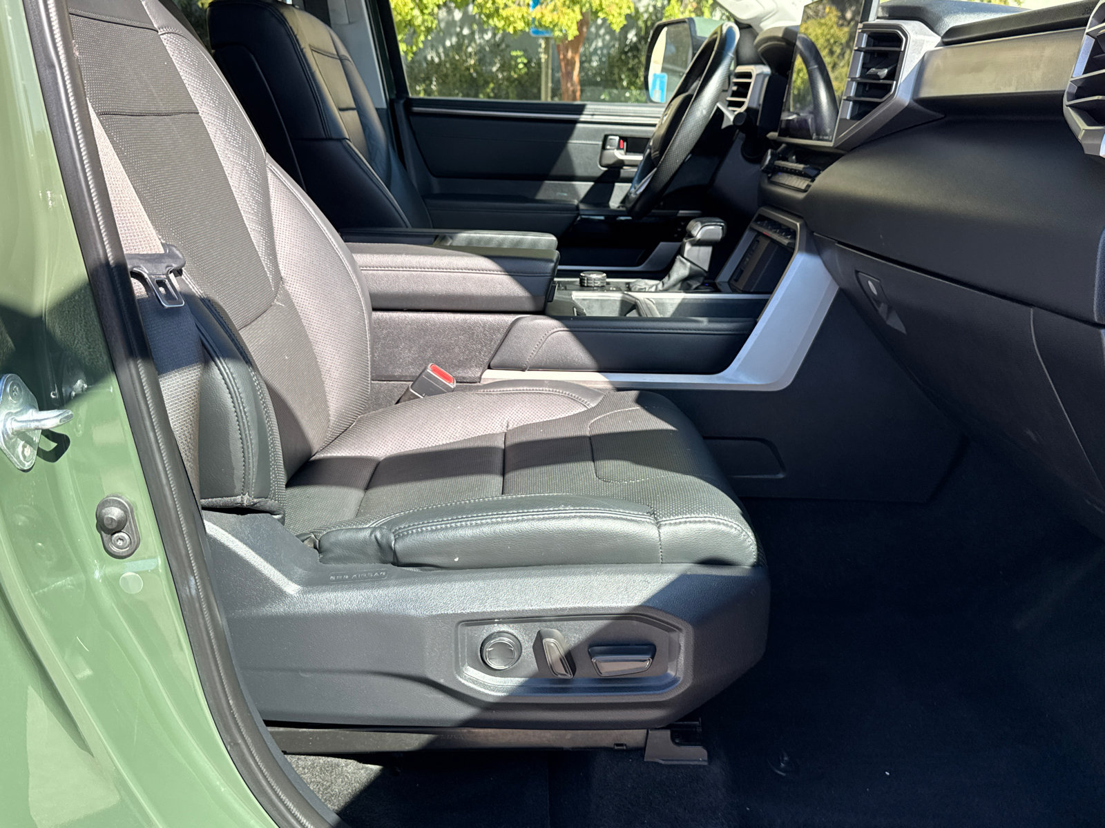 Used 2022 Toyota Tundra Limited RWD image 13