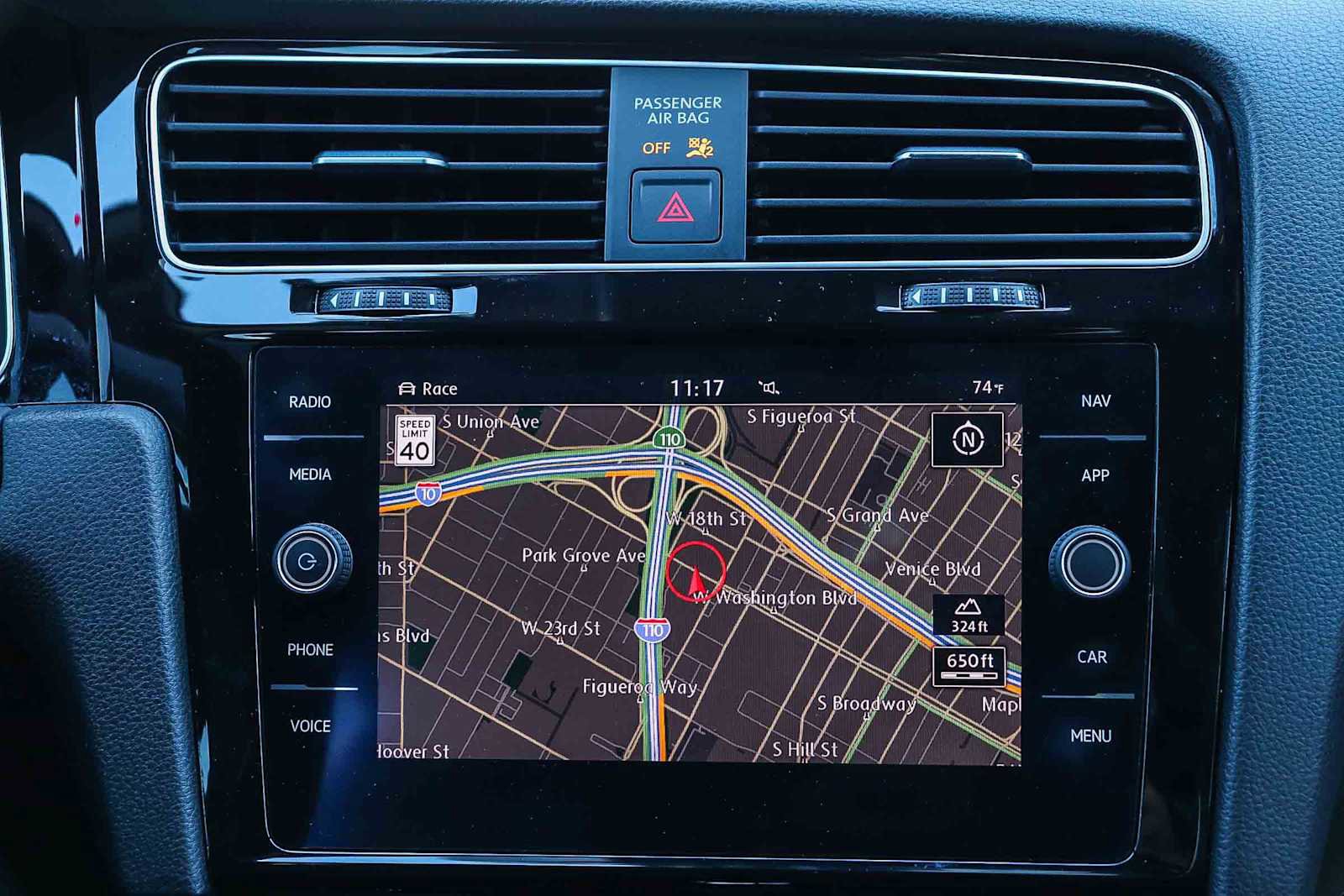 Used 2019 Volkswagen Golf R 4-Door image 15