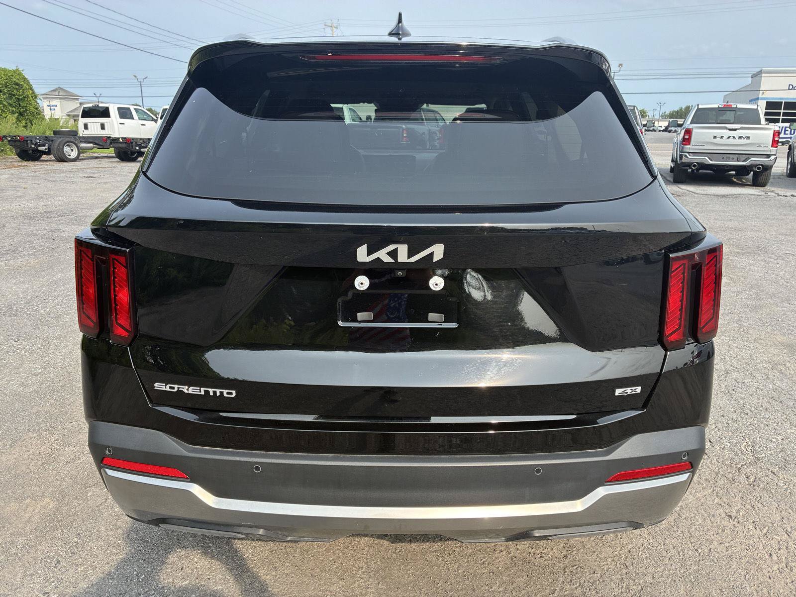 Used 2025 Kia Sorento X-Line EX AWD/4WD image 6