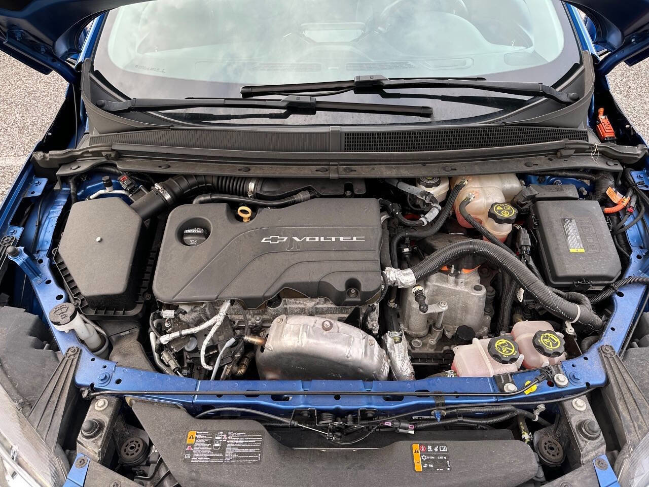 Used 2016 Chevrolet Volt Premier w/ Driver Confidence Package image 38