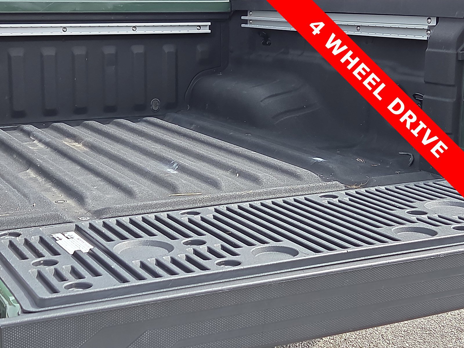 Used 2022 Nissan Frontier PRO-4X w/ Pro-4X Premium Package image 9