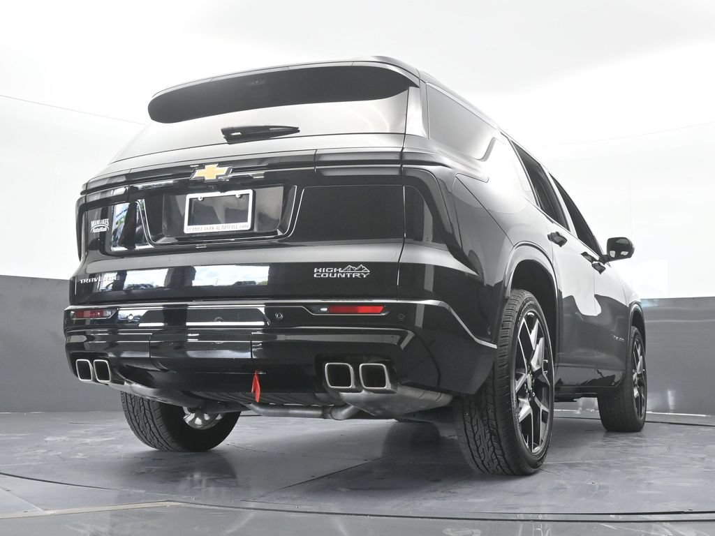 Used 2025 Chevrolet Traverse High Country FWD image 80