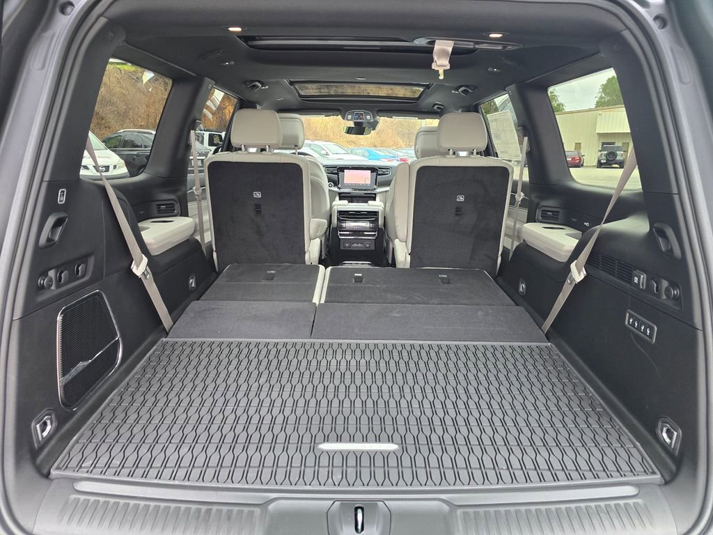 New 2025 Jeep Wagoneer Series II image 12