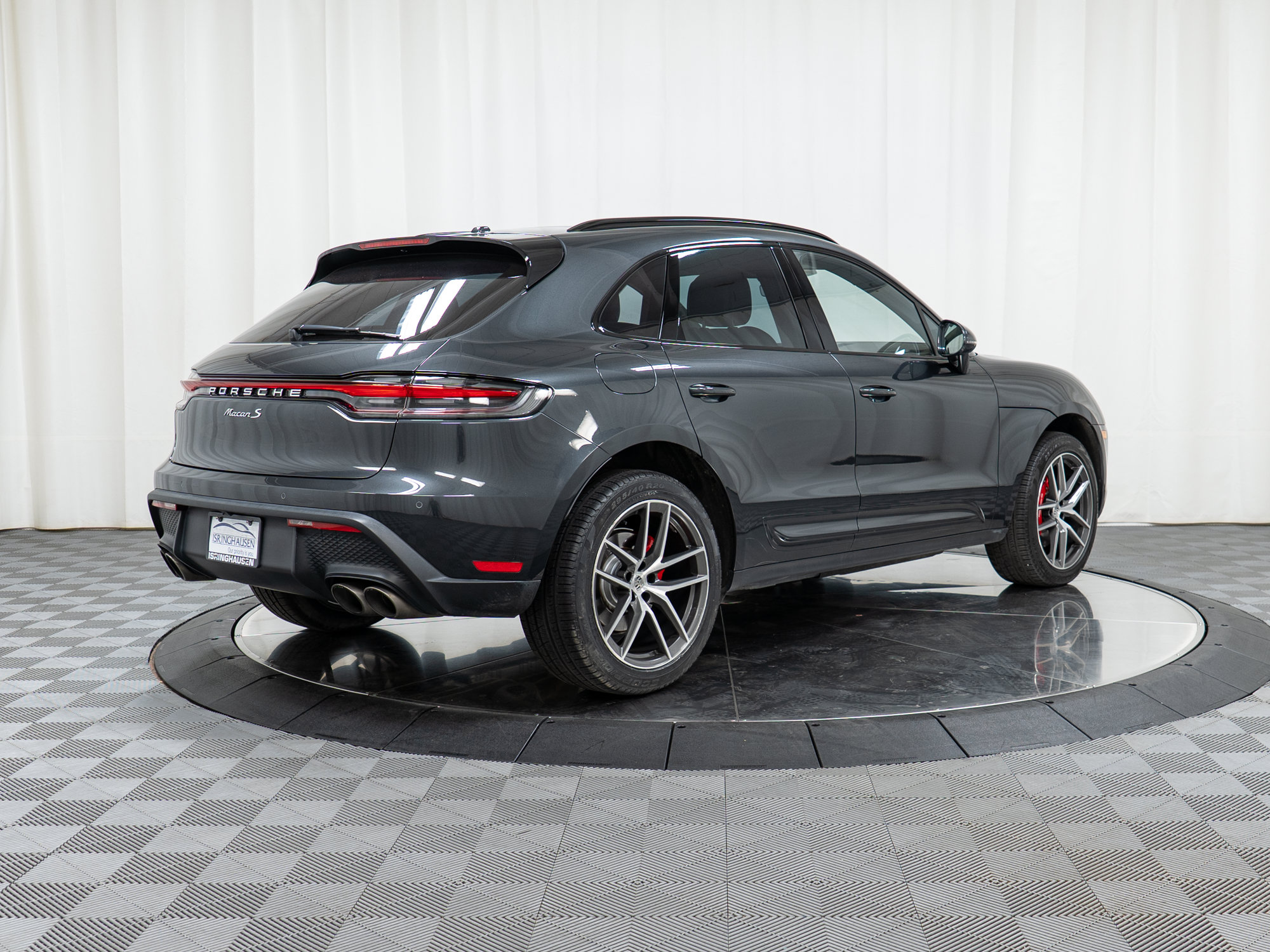 Certified 2022 Porsche Macan S AWD/4WD image 8