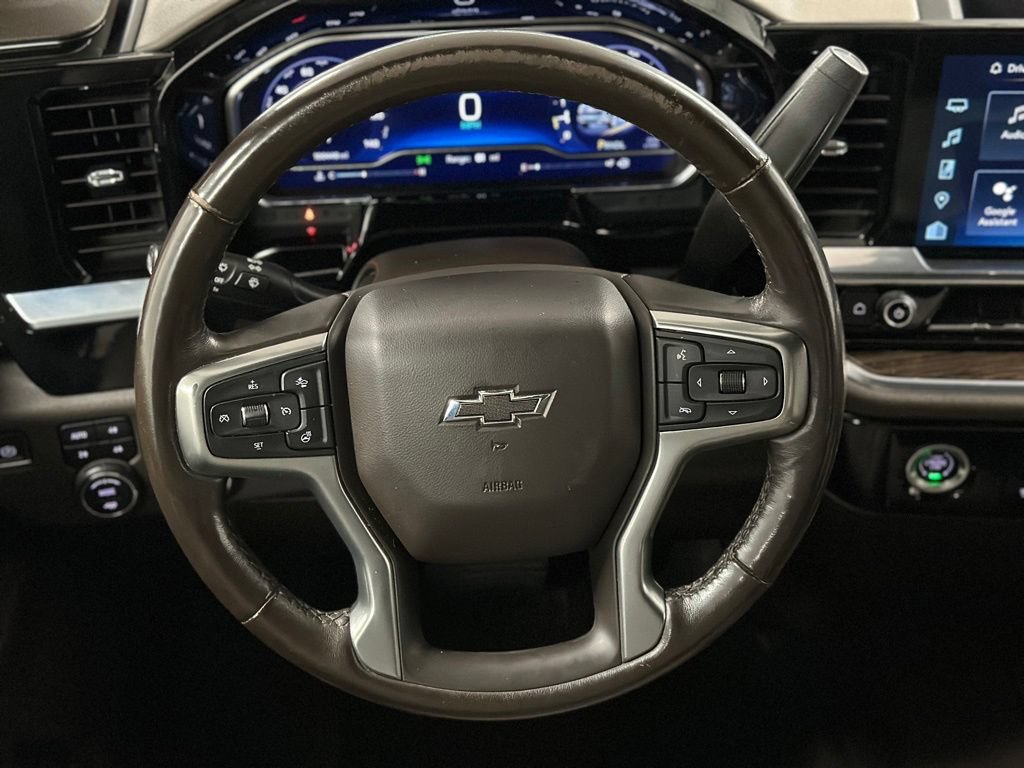 Used 2022 Chevrolet Silverado 1500 RST w/ Z71 Off-Road Package AWD/4WD image 3