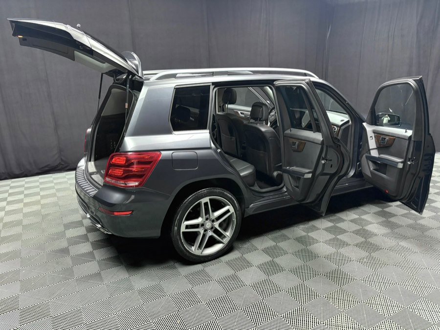 Used 2014 Mercedes-Benz GLK 350 4MATIC w/ Sport Package w/ Premium 1 Package image 23