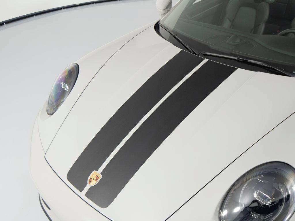 Certified 2025 Porsche 911 Carrera RWD image 42