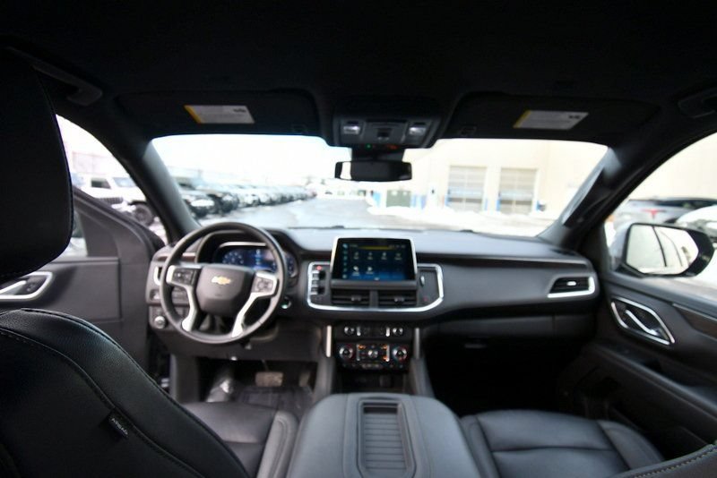 Used 2024 Chevrolet Suburban LT AWD/4WD image 3