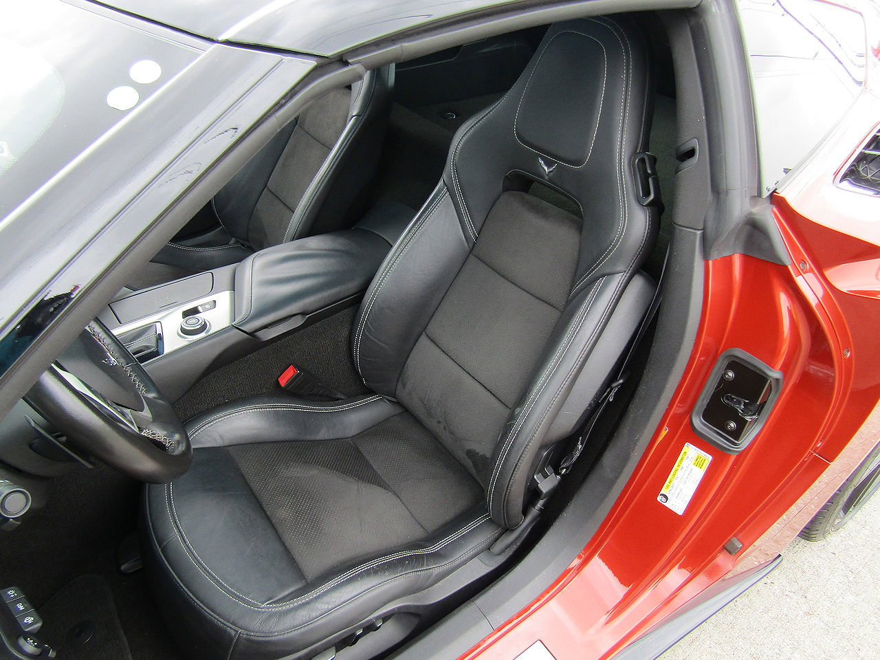 Used 2015 Chevrolet Corvette Stingray Coupe w/ 2LT Preferred Equipment Group RWD image 9