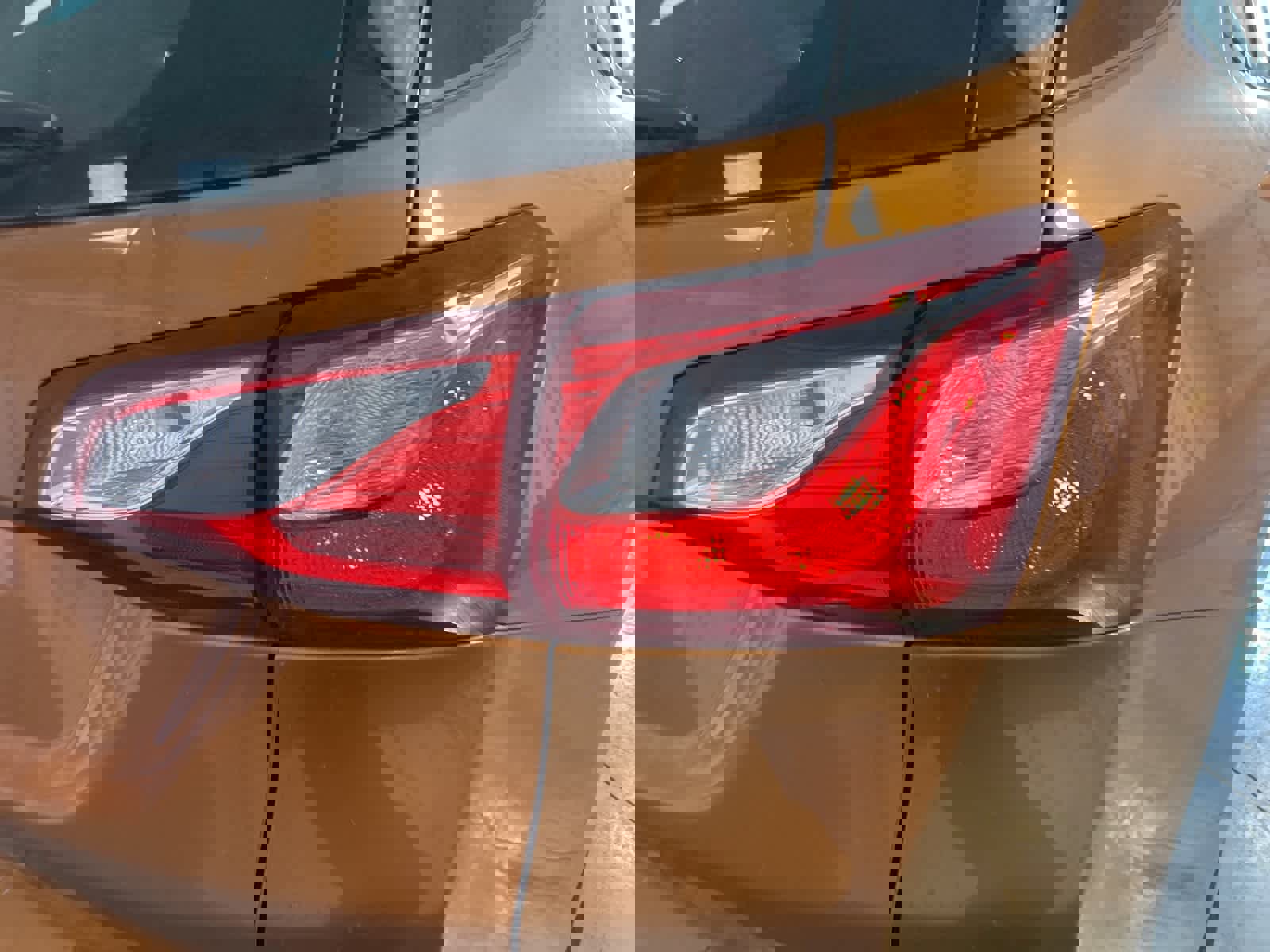 Used 2018 Chevrolet Equinox LS image 10