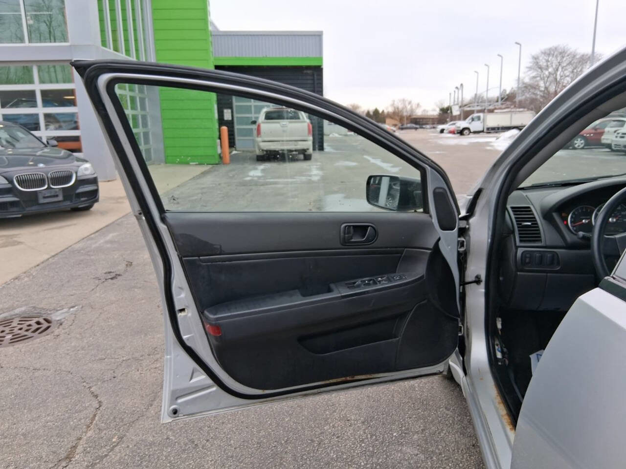 Used 2008 Mitsubishi Galant DE image 14