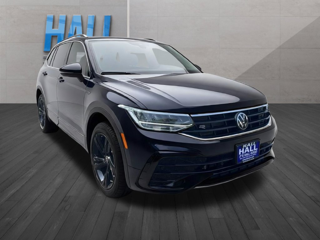 Certified 2024 Volkswagen Tiguan SE R-Line AWD/4WD image 9