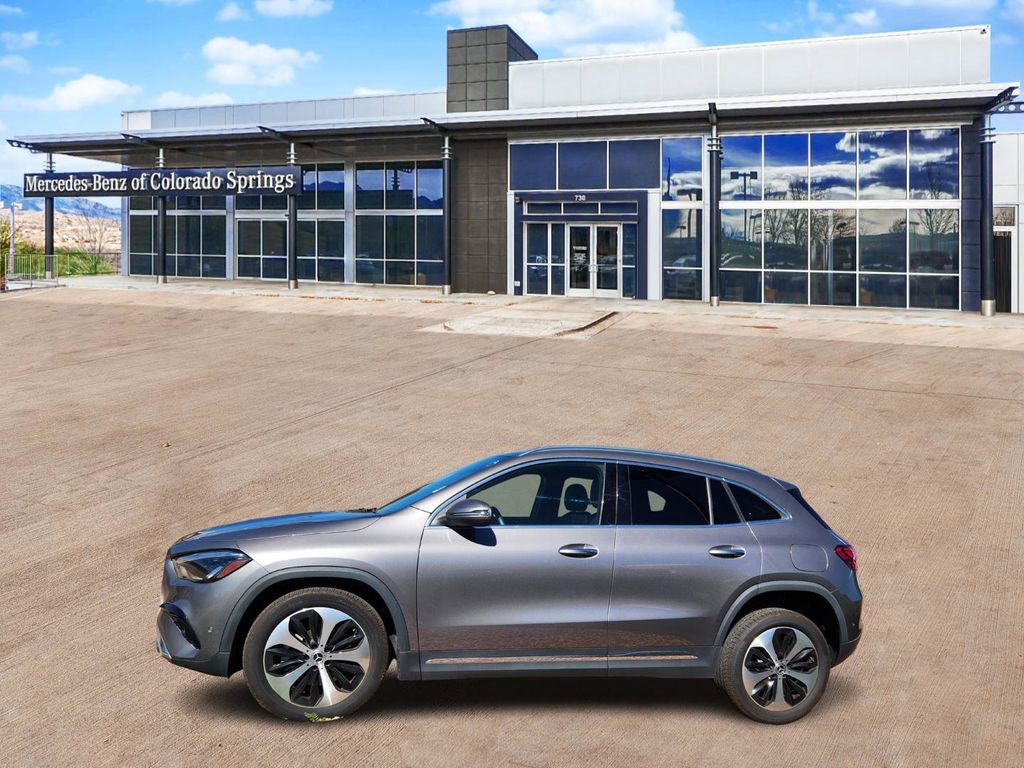 Used 2025 Mercedes-Benz GLA 250 4MATIC image 2