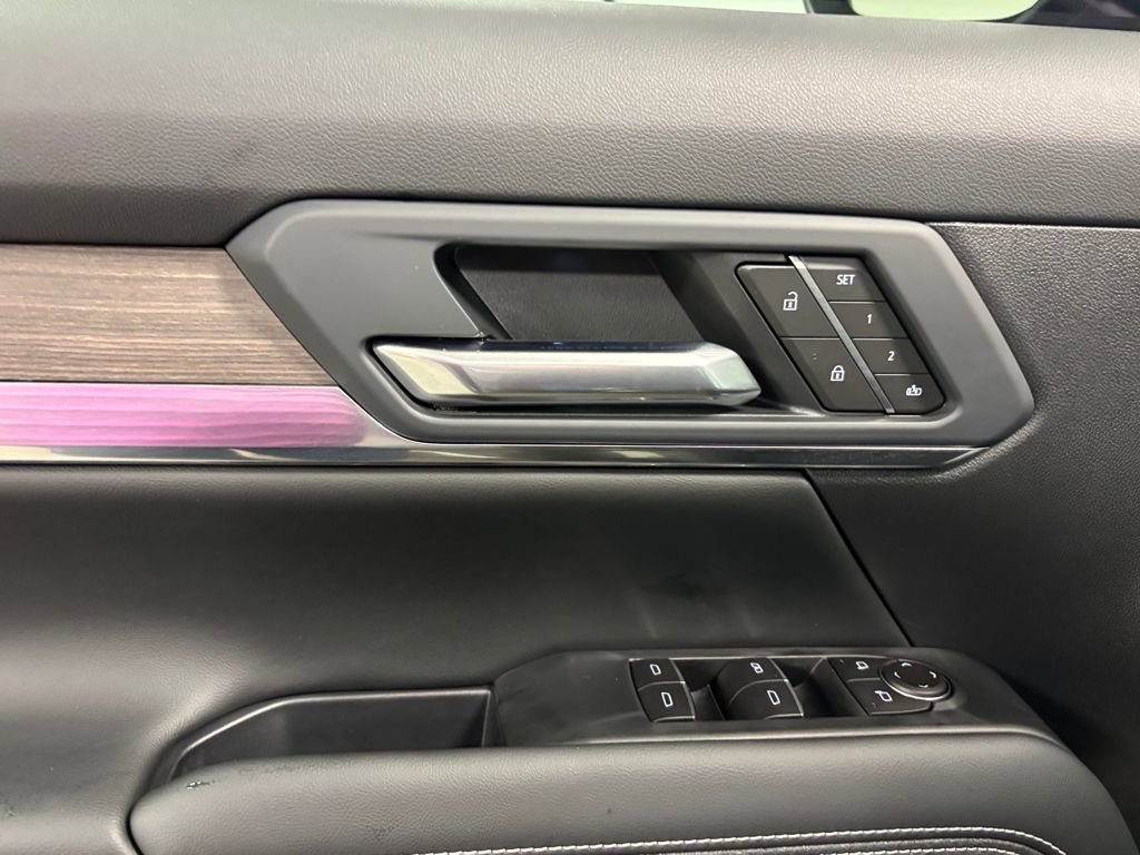 New 2026 GMC Terrain Denali w/ LPO, Floor Liner Package image 20