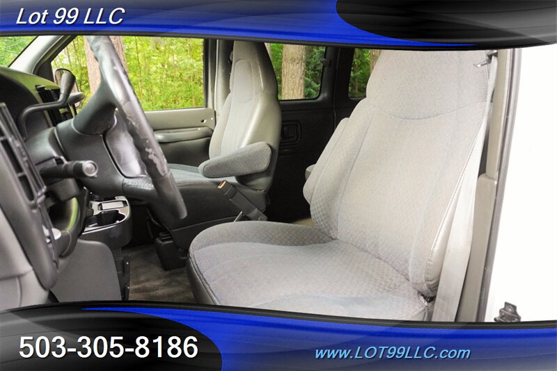 Used 2002 Chevrolet Express 3500 Extended Passenger w/ LS Preferred Equipment Group RWD image 2