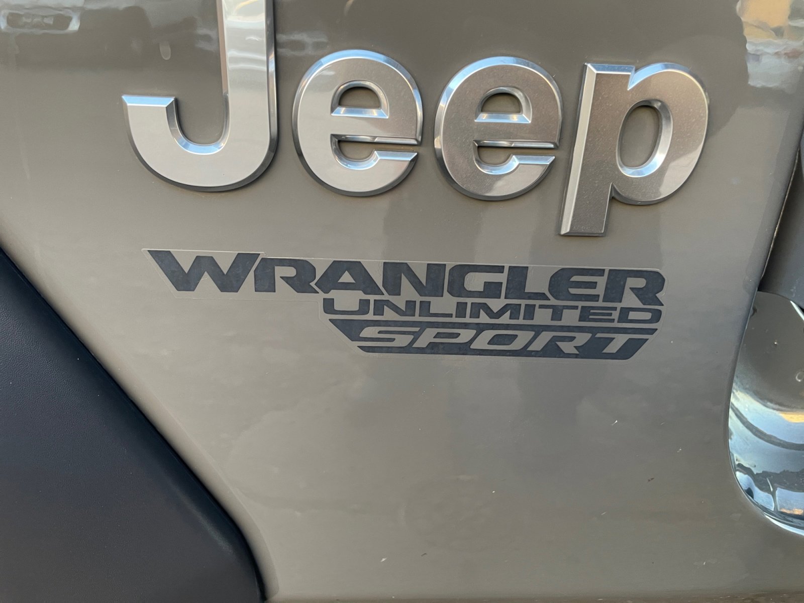 Used 2019 Jeep Wrangler Unlimited Sport image 30
