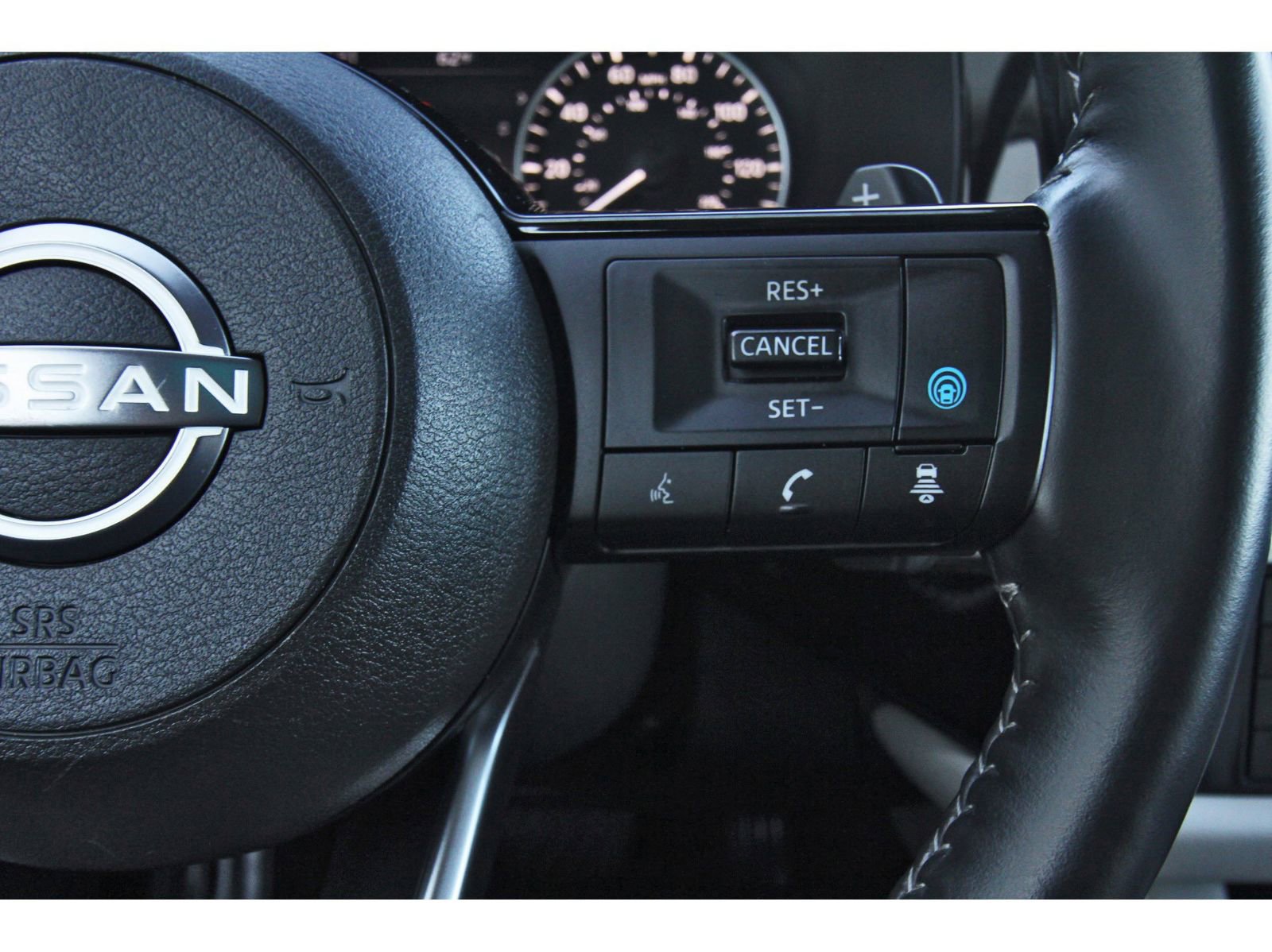 Used 2025 Nissan Pathfinder SL image 20