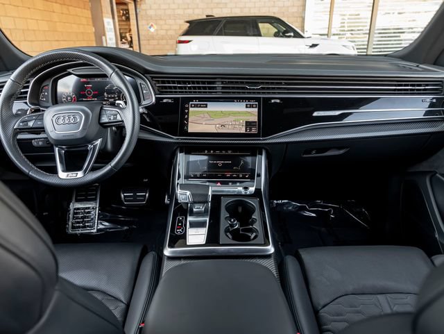 Used 2022 Audi RS Q8 AWD/4WD image 22
