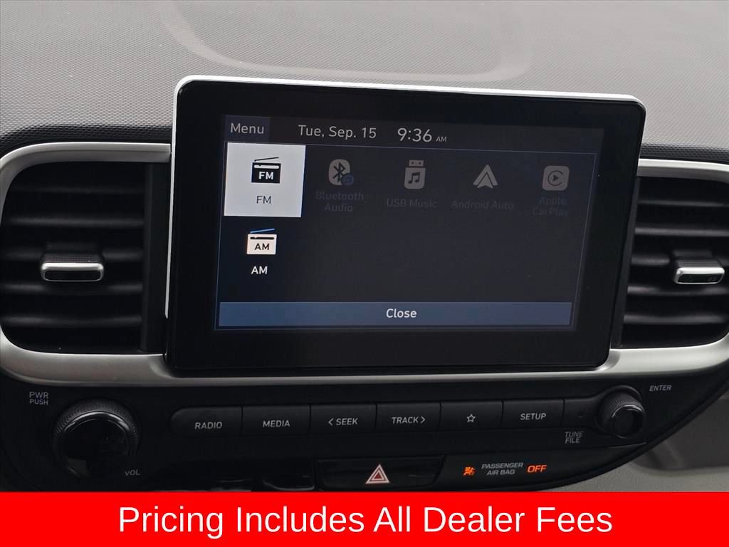 Certified 2023 Hyundai Venue SEL FWD image 16