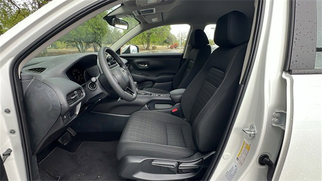 New 2025 Honda HR-V LX image 32