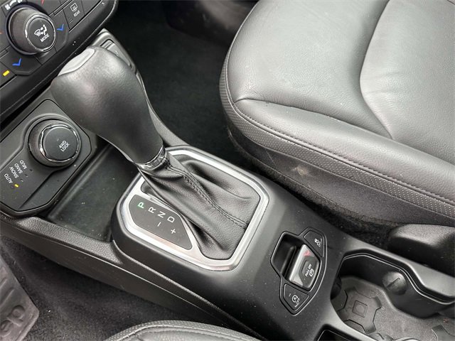 Used 2023 Jeep Renegade Limited w/ Sun/Sound Group image 31