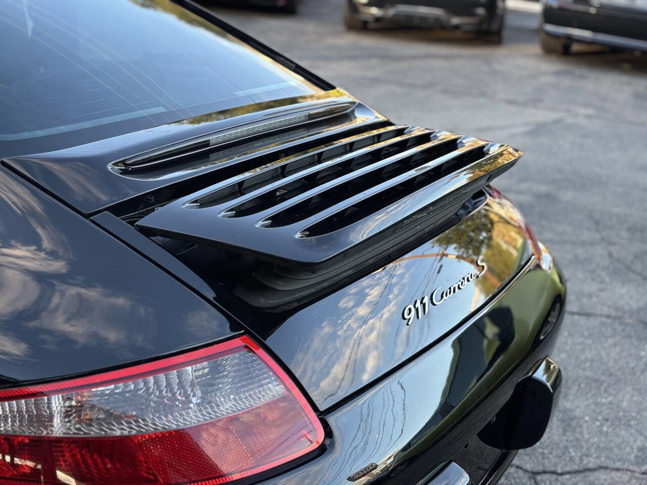 Used 2005 Porsche 911 Carrera S image 27