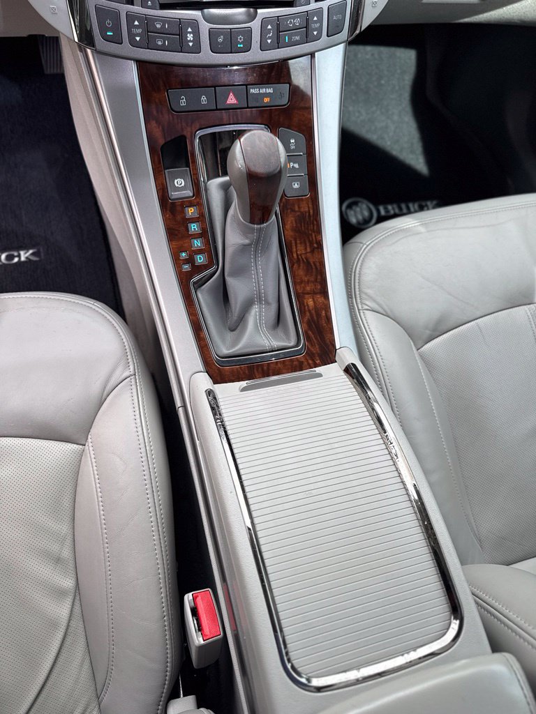 Used 2010 Buick LaCrosse CXS FWD image 18