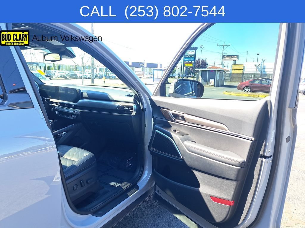 Used 2025 Kia Telluride AWD image 21