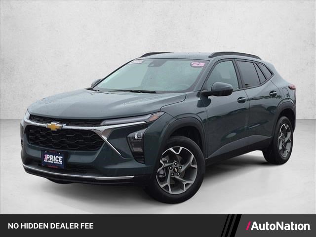Used 2025 Chevrolet Trax LT
