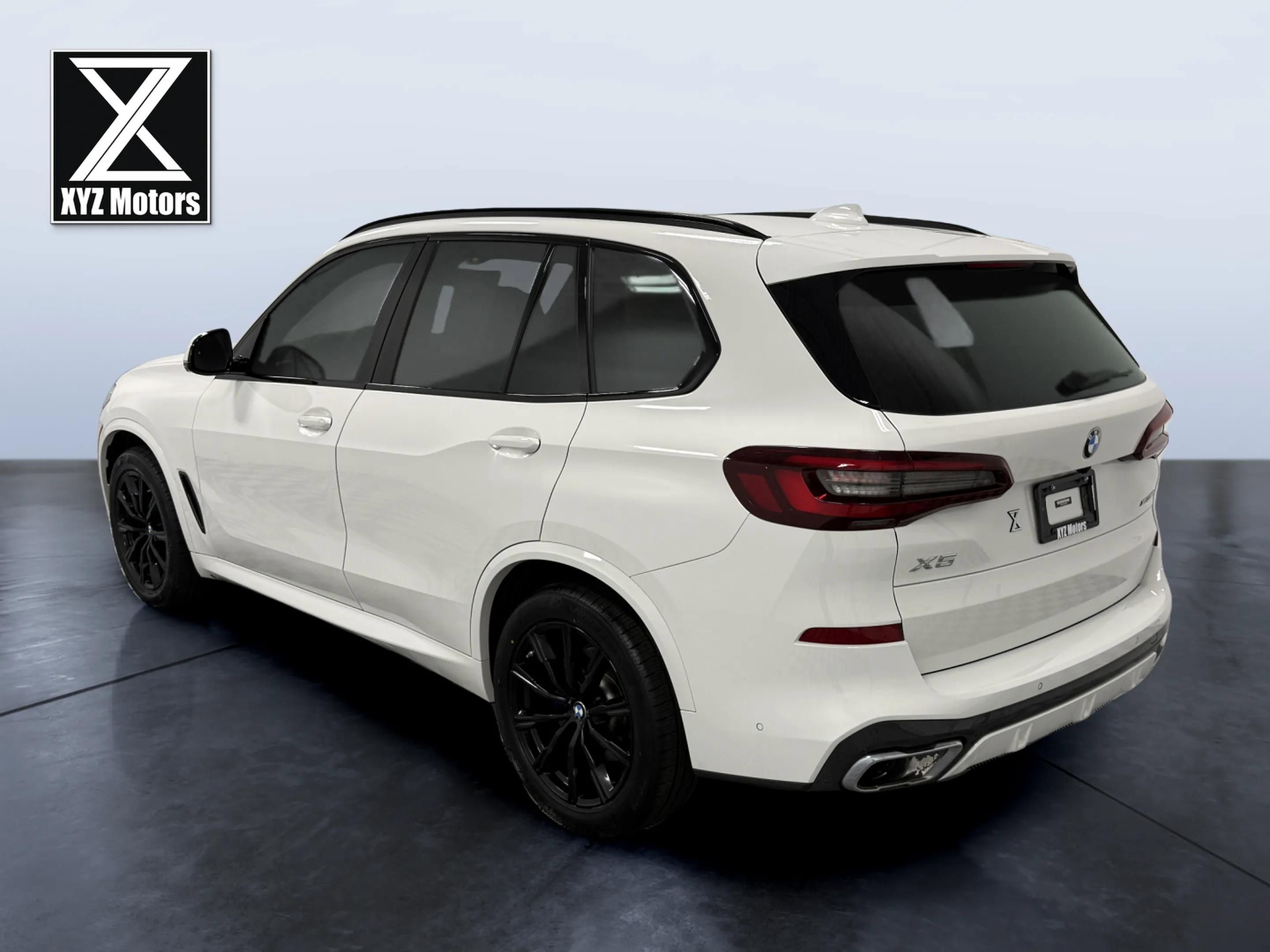 Used 2022 BMW X5 xDrive40i AWD/4WD image 4