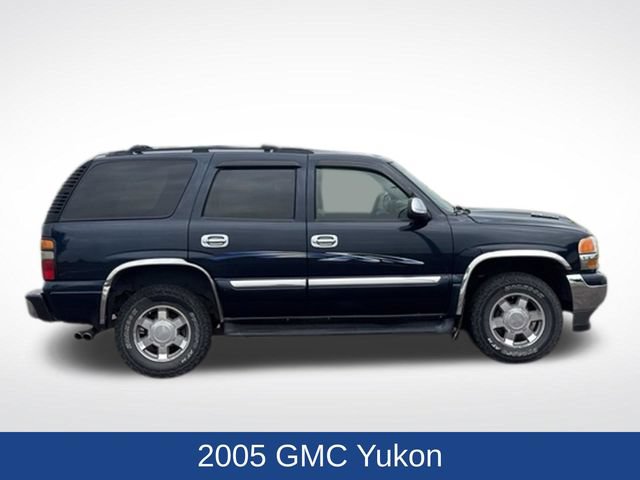 Used 2005 GMC Yukon SLT w/ SLT Preferred Equipment Group AWD/4WD image 2
