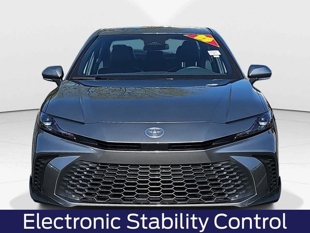 Used 2025 Toyota Camry SE image 10