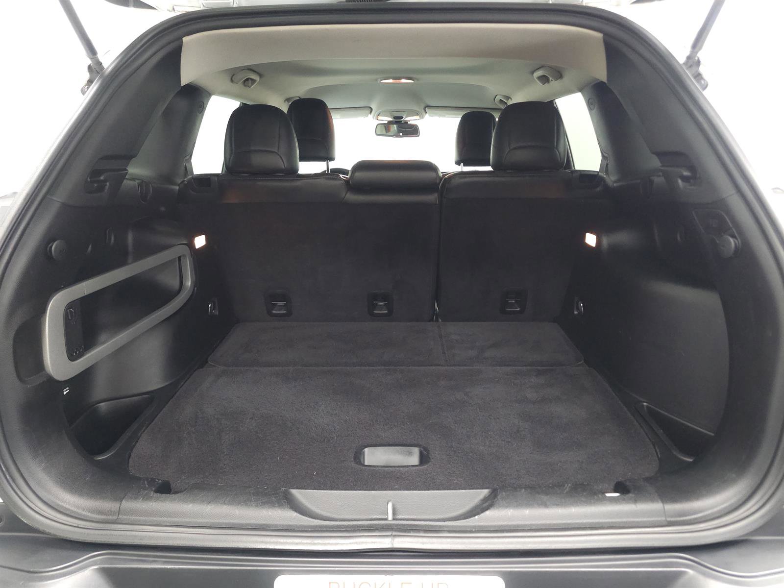 Used 2015 Jeep Cherokee Trailhawk w/ Trailer Tow Group image 9