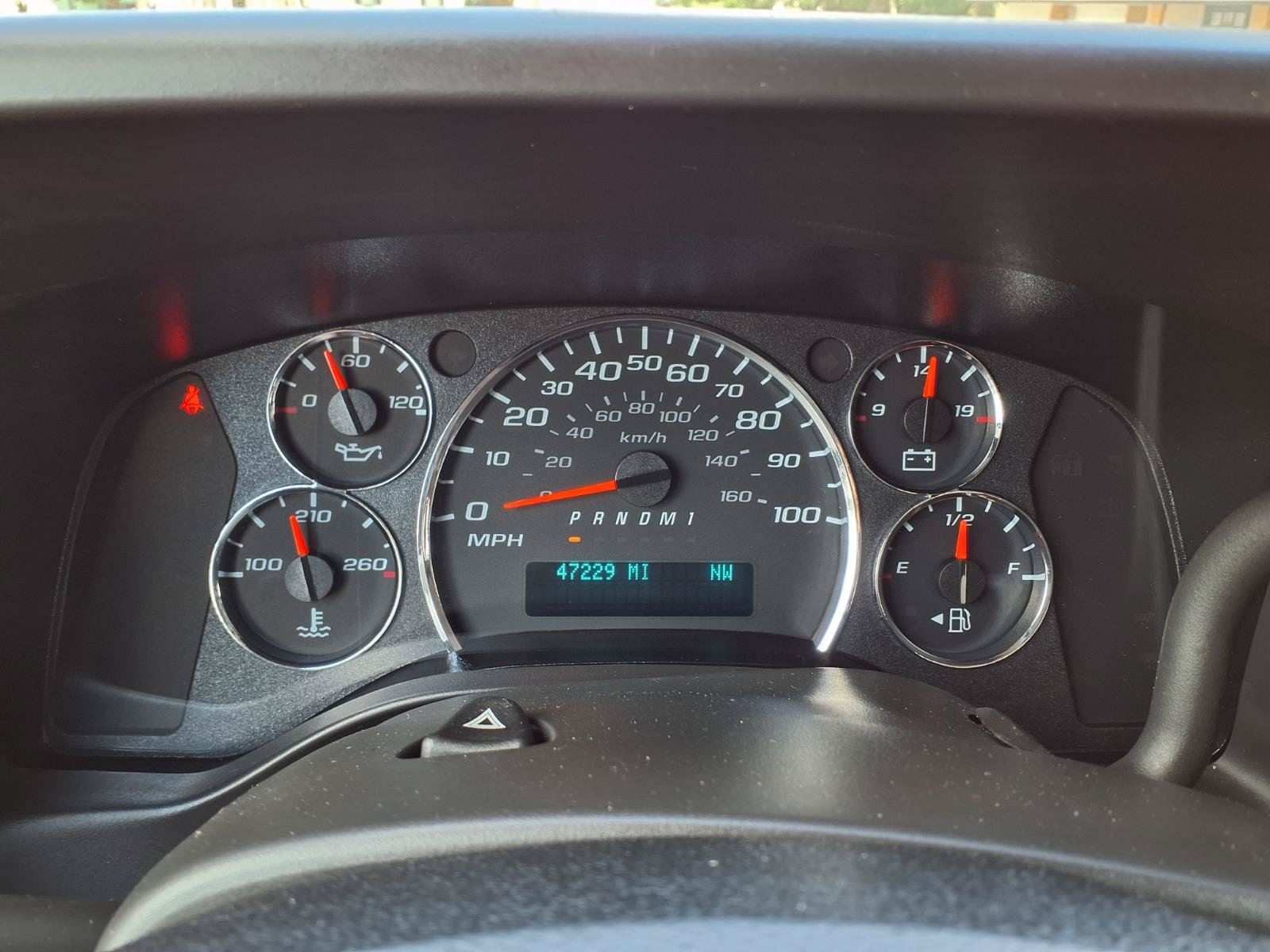 Used 2025 Chevrolet Express 3500 LT w/ LT Preferred Equipment Group RWD image 23