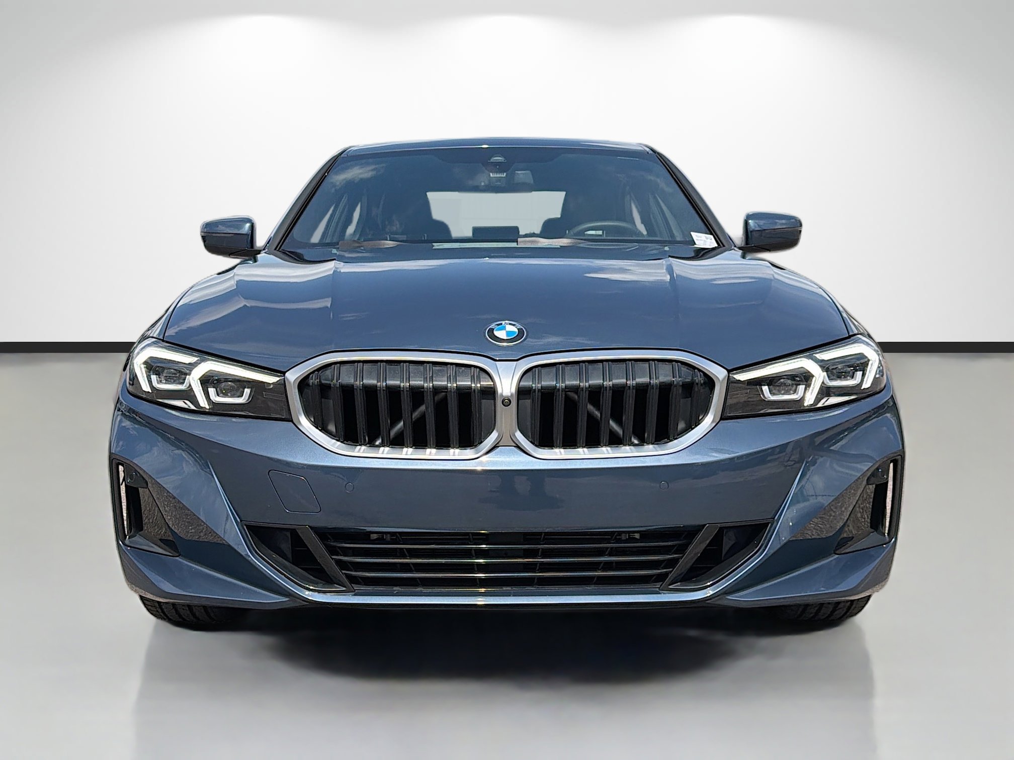 Used 2025 BMW 330i Sedan RWD image 8