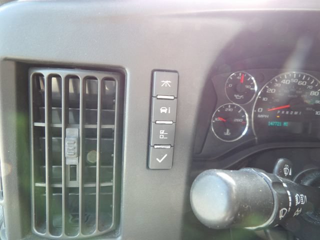Used 2010 Chevrolet Express 2500 Extended w/ Preferred Equipment Group RWD image 20