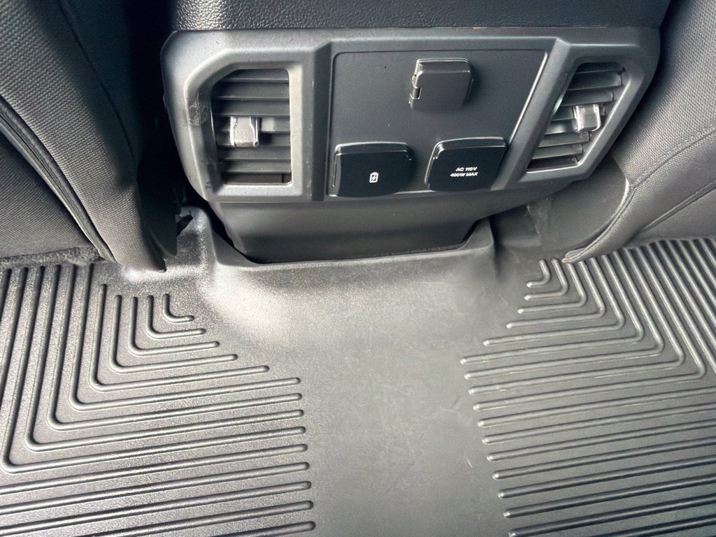 Used 2018 Ford F150 XLT w/ Equipment Group 302A Luxury AWD/4WD image 15