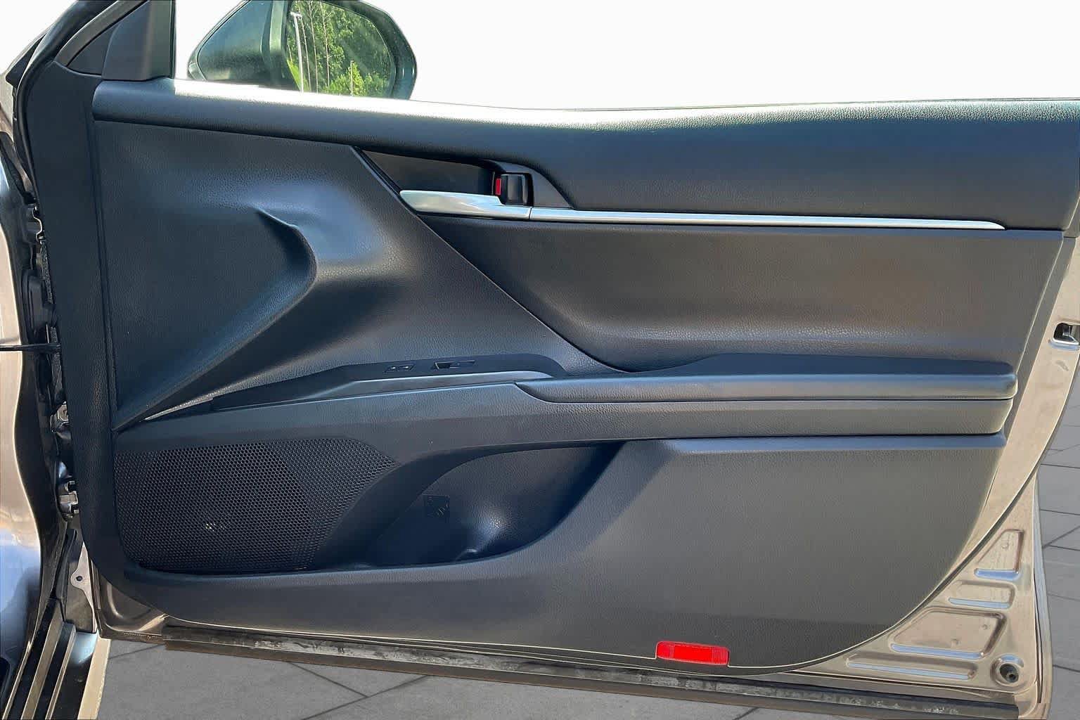 Used 2023 Toyota Camry SE FWD image 22