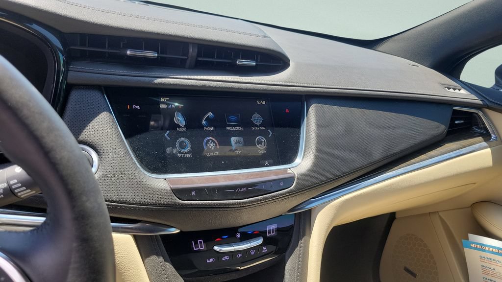 Used 2018 Cadillac XT5 FWD image 18