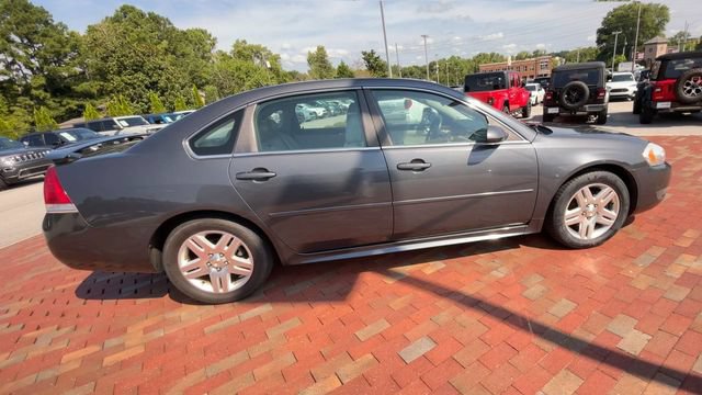 Used 2010 Chevrolet Impala LT w/ Luxury Edition Package FWD image 2