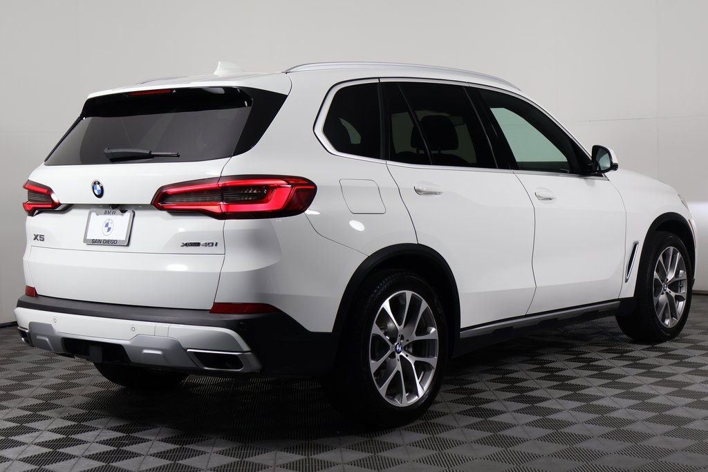 Used 2019 BMW X5 xDrive40i w/ Premium Package 2 AWD/4WD image 4