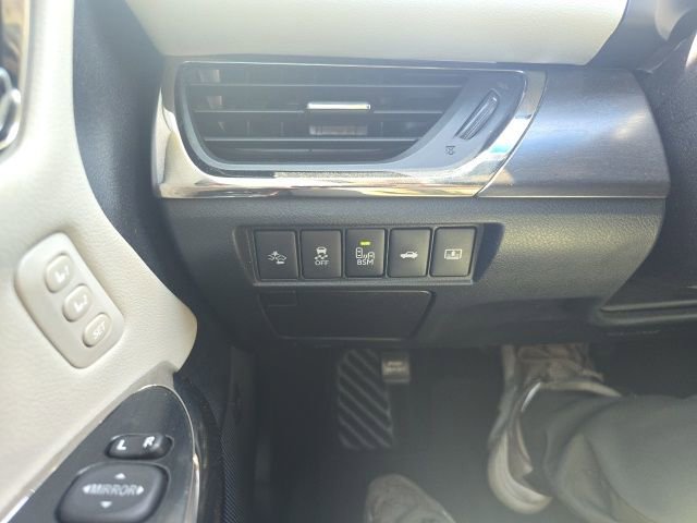 Used 2018 Toyota Avalon Limited FWD image 15