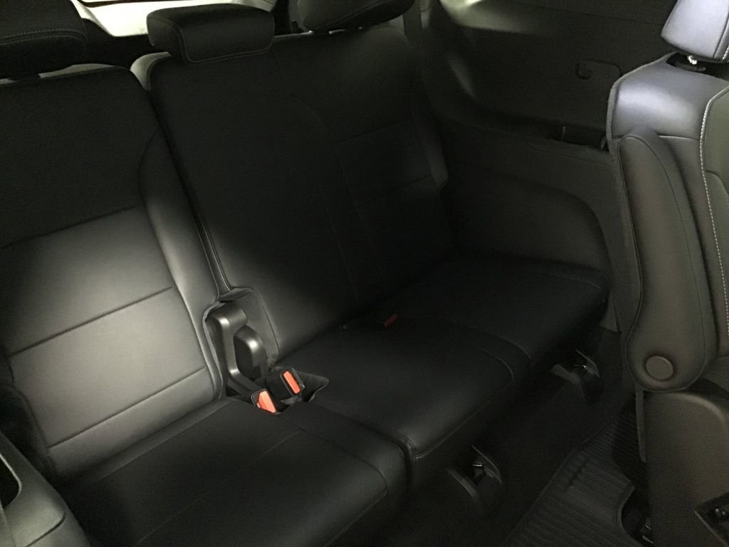 New 2026 Chevrolet Traverse LT w/ Sun and Wheel Package image 12