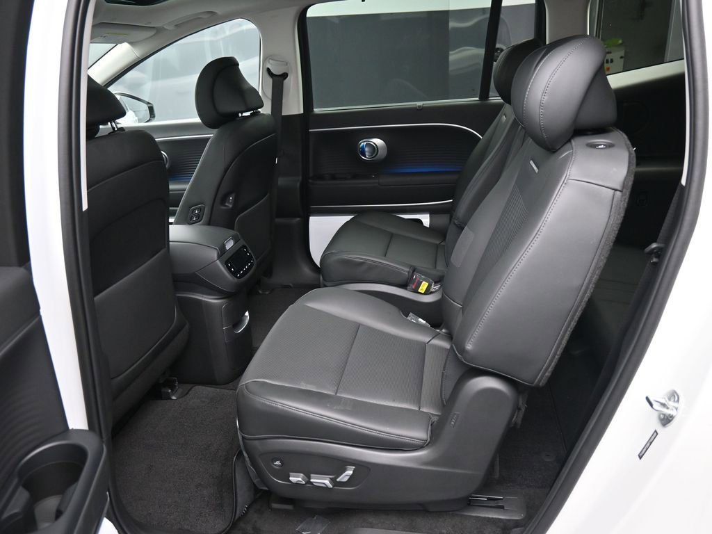 New 2026 Hyundai Ioniq 9 Limited image 24