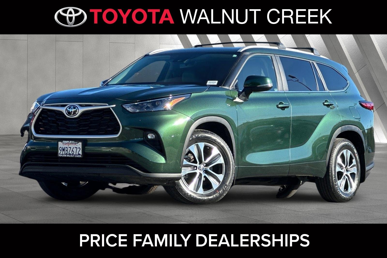 Certified 2023 Toyota Highlander XSE image 1