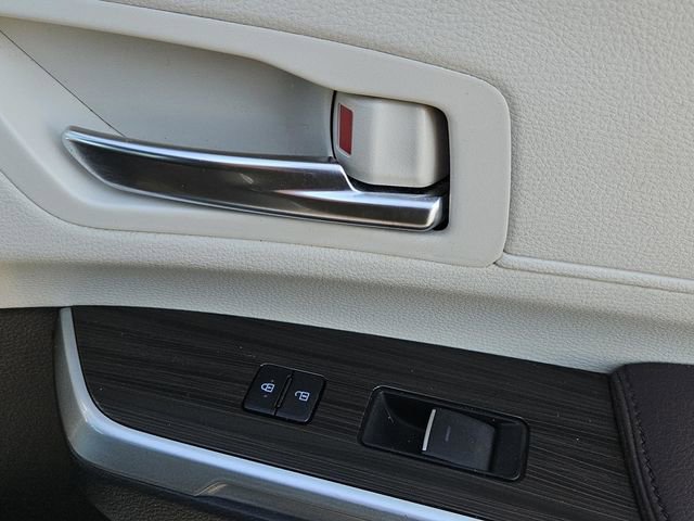 Used 2022 Toyota Sienna Platinum image 33