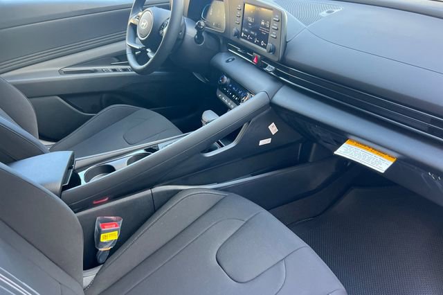New 2026 Hyundai Elantra SEL Sport image 15