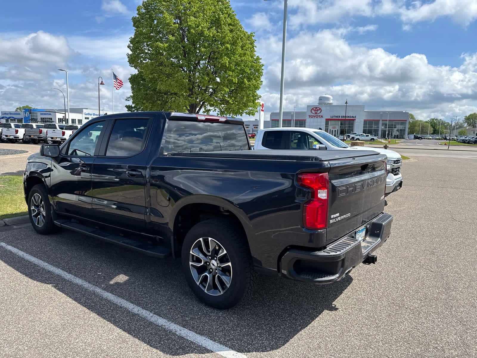 Used 2022 Chevrolet Silverado 1500 RST w/ Z71 Off-Road Package AWD/4WD image 5